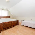 Сasa de vacaciones Lubja House
